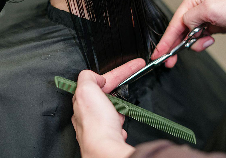 Formation de préparation au CAP Coiffure à l'Ecole des Métiers