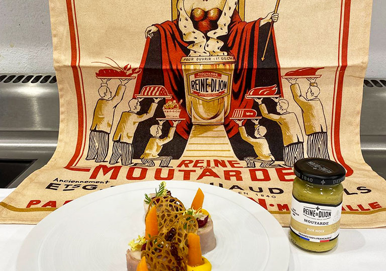 L'EDM reçoit Reine de Dijon pour un menu tout moutarde