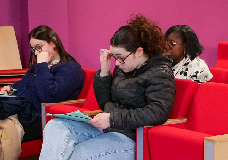 L'EDM a proposé une conférence interactive pour lutter contre le harcèlement