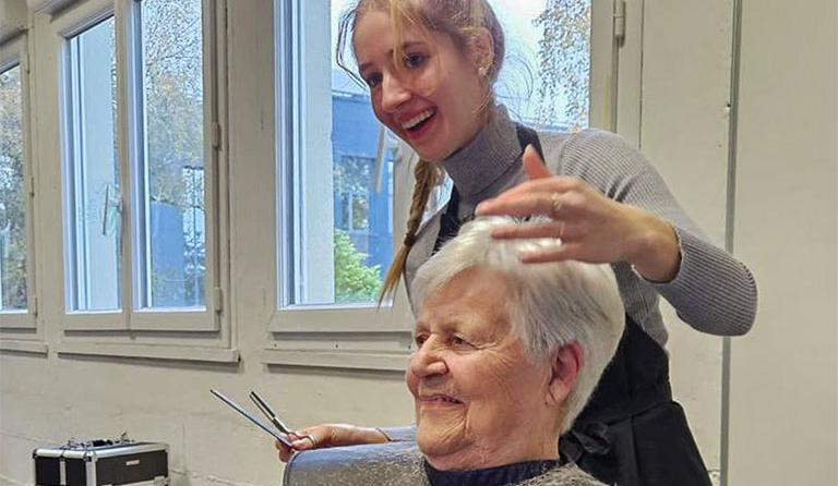 Une collaboration riche entre l'EHPAD Le Colisée et les coiffeurs de l'EDM