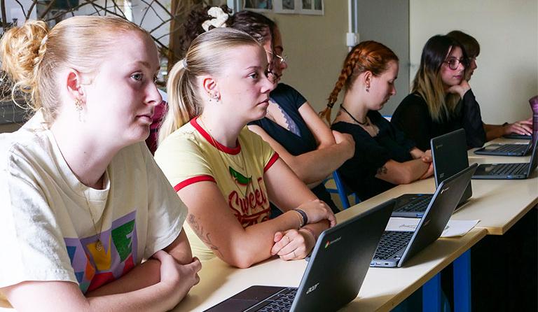 Réflexion des apprentis fleuristes pour la participation de l'EDM aux Journées Européennes du Patrimoine 2025 à l’Hôtel de Ville de Dijon