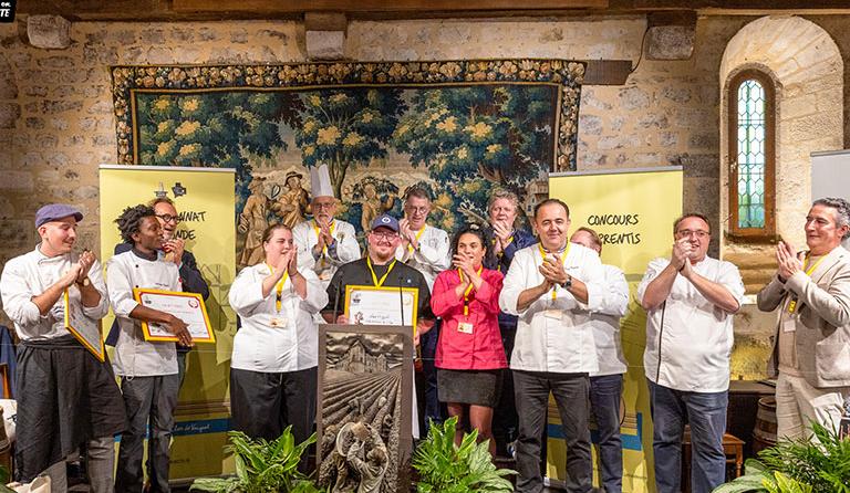 Lucas Bozzolo de l'EDM remporte la victoire au concours apprenti de l’Œuf en Meurette